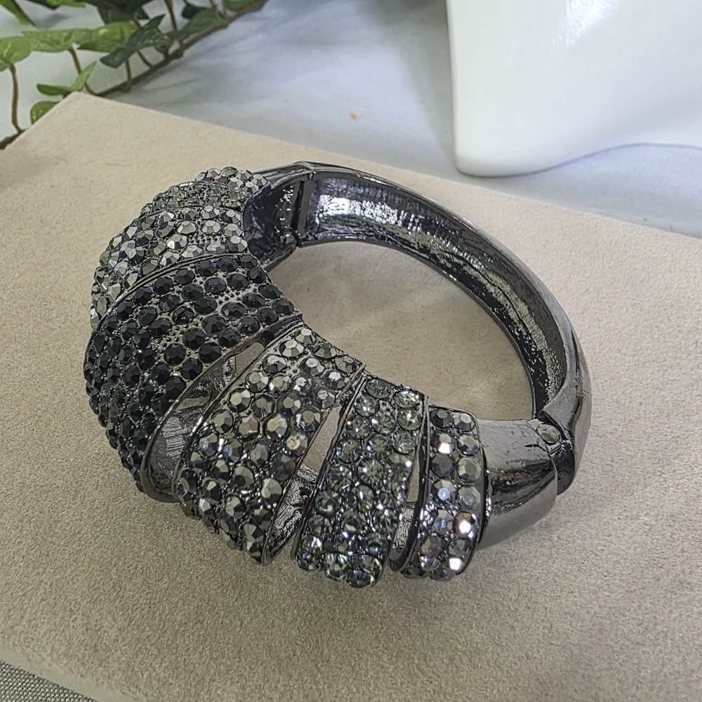 Vintage Oxidized Silver Crystal Dome Clamper Hinge Bracelet